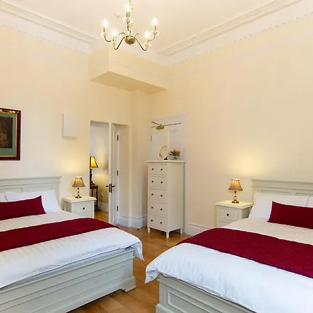 Glencourt Apartament *