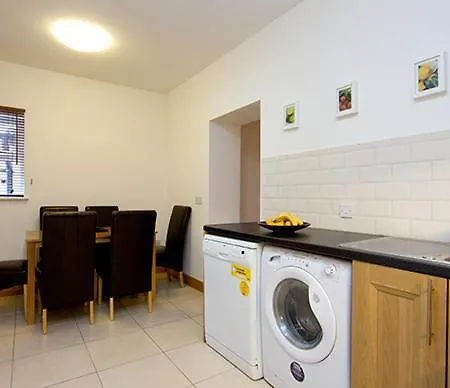 Glencourt * دبلن