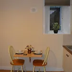 Glencourt Apartament *